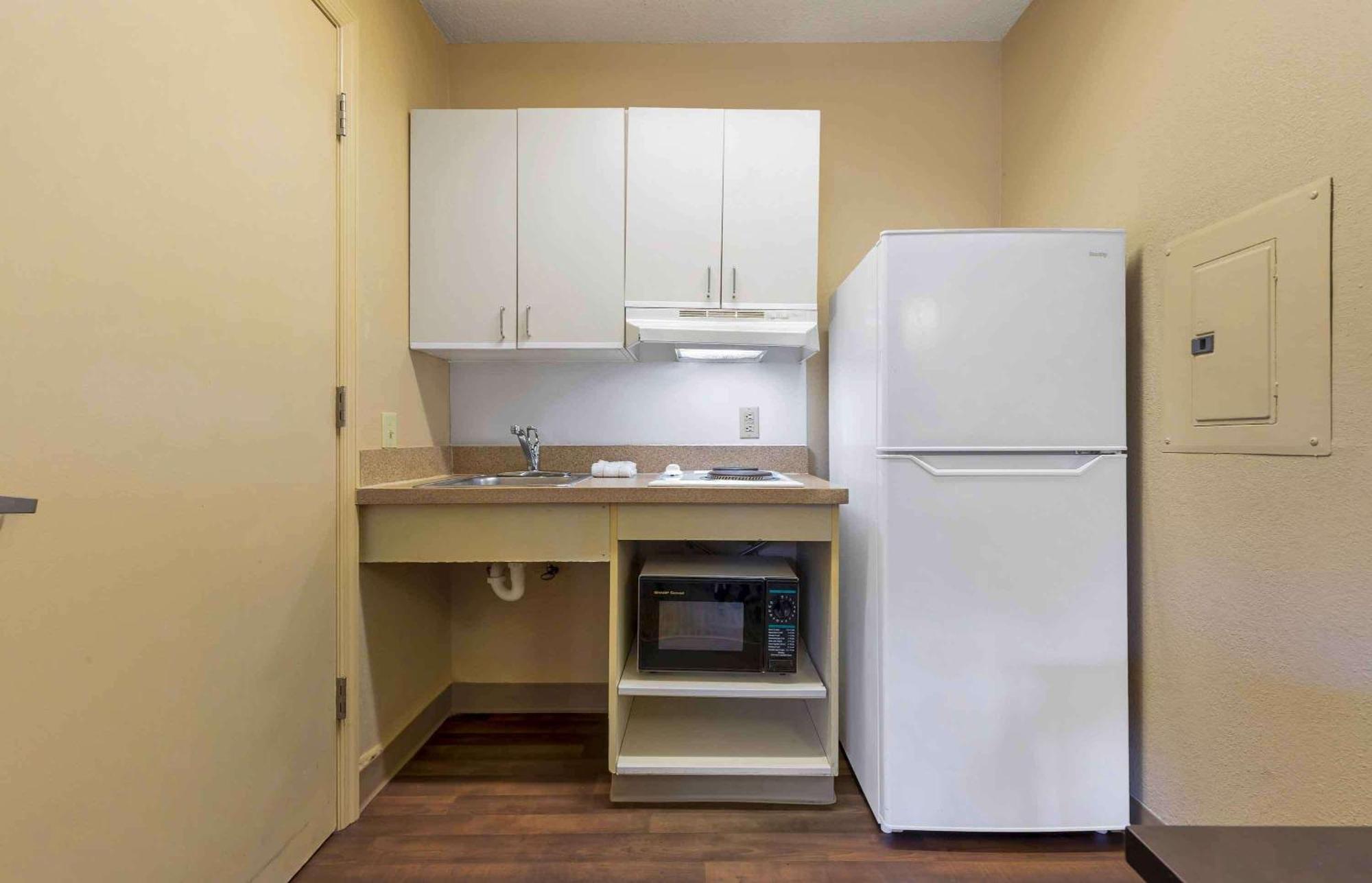 Hotel Extended America - - California Avenue 2*